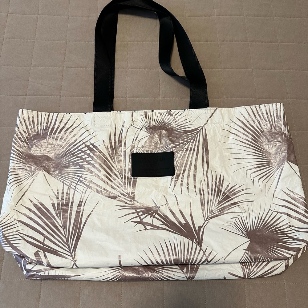 ALOHA Collection Holo Holo Tote - Day Palms